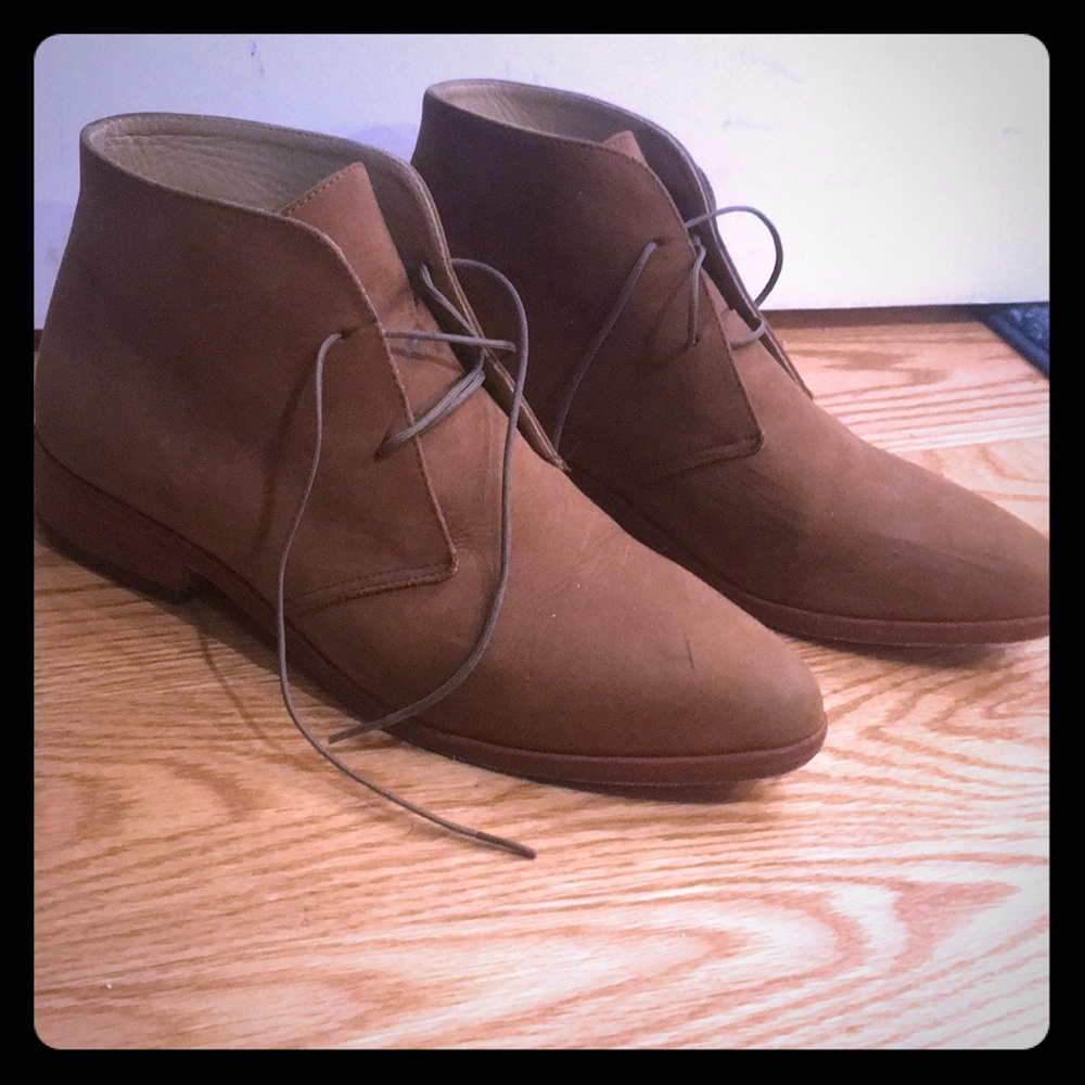 Nisolo Isa Boot in Light Oak